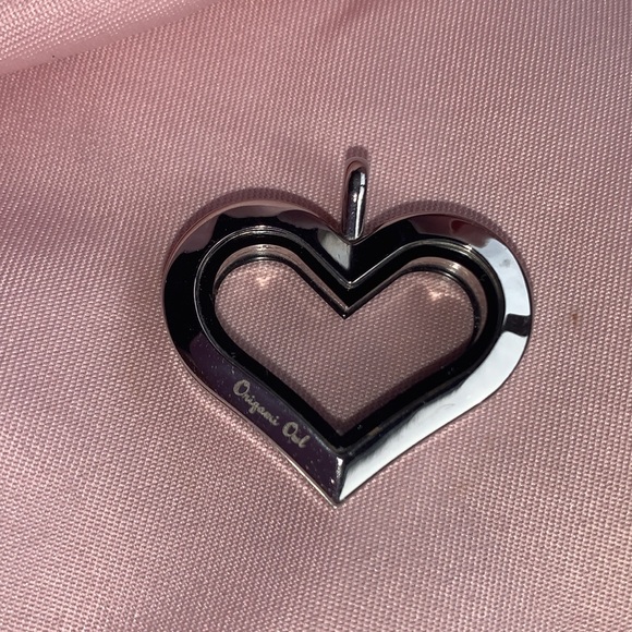 Origami Owl Heart Locket with Crystals - Picture 3 of 3